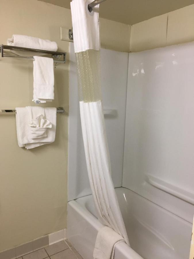 Econo Lodge Inn & Suites Radford-Blacksburg Area المظهر الخارجي الصورة
