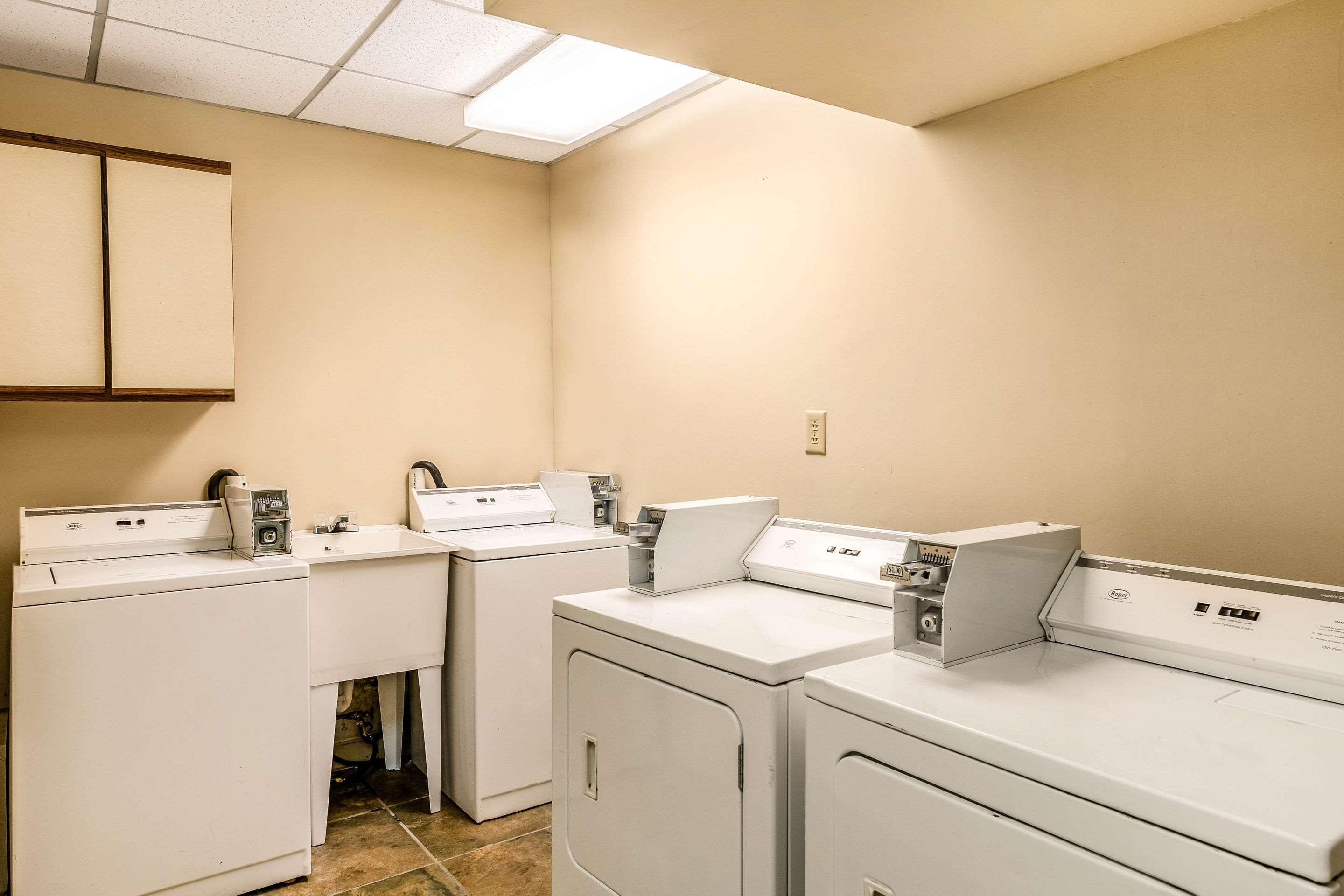Econo Lodge Inn & Suites Radford-Blacksburg Area المظهر الخارجي الصورة