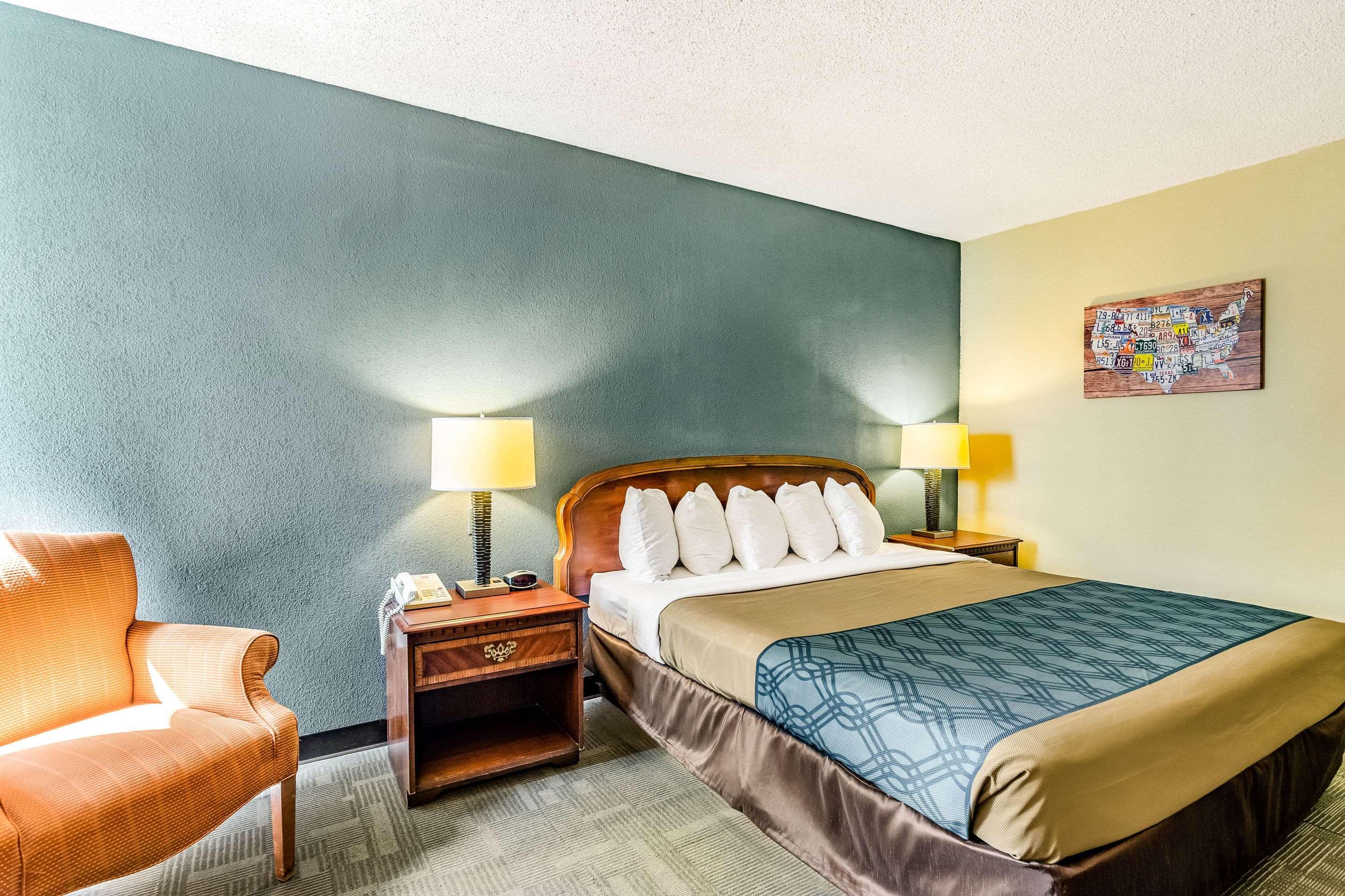 Econo Lodge Inn & Suites Radford-Blacksburg Area المظهر الخارجي الصورة