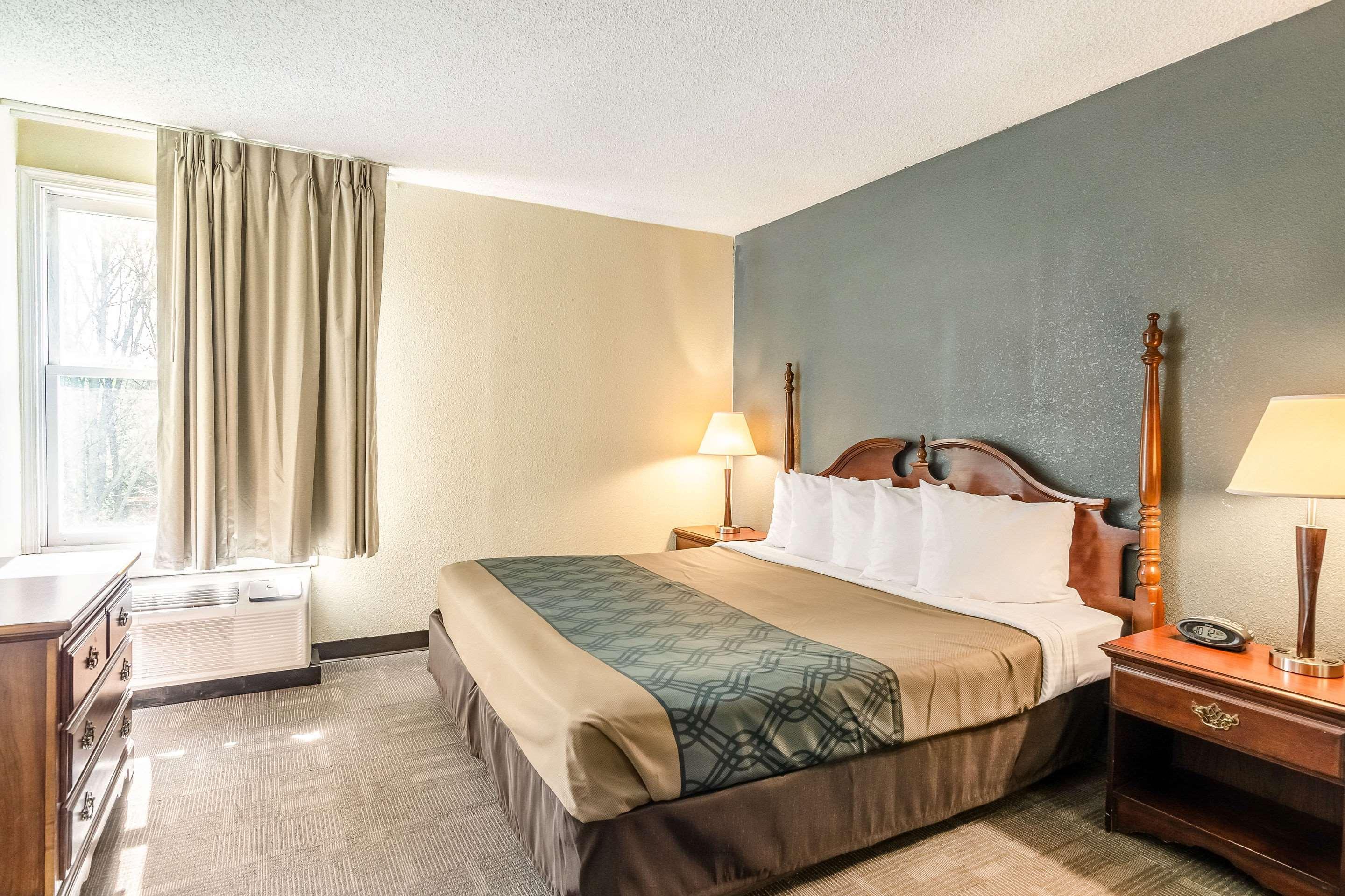 Econo Lodge Inn & Suites Radford-Blacksburg Area المظهر الخارجي الصورة