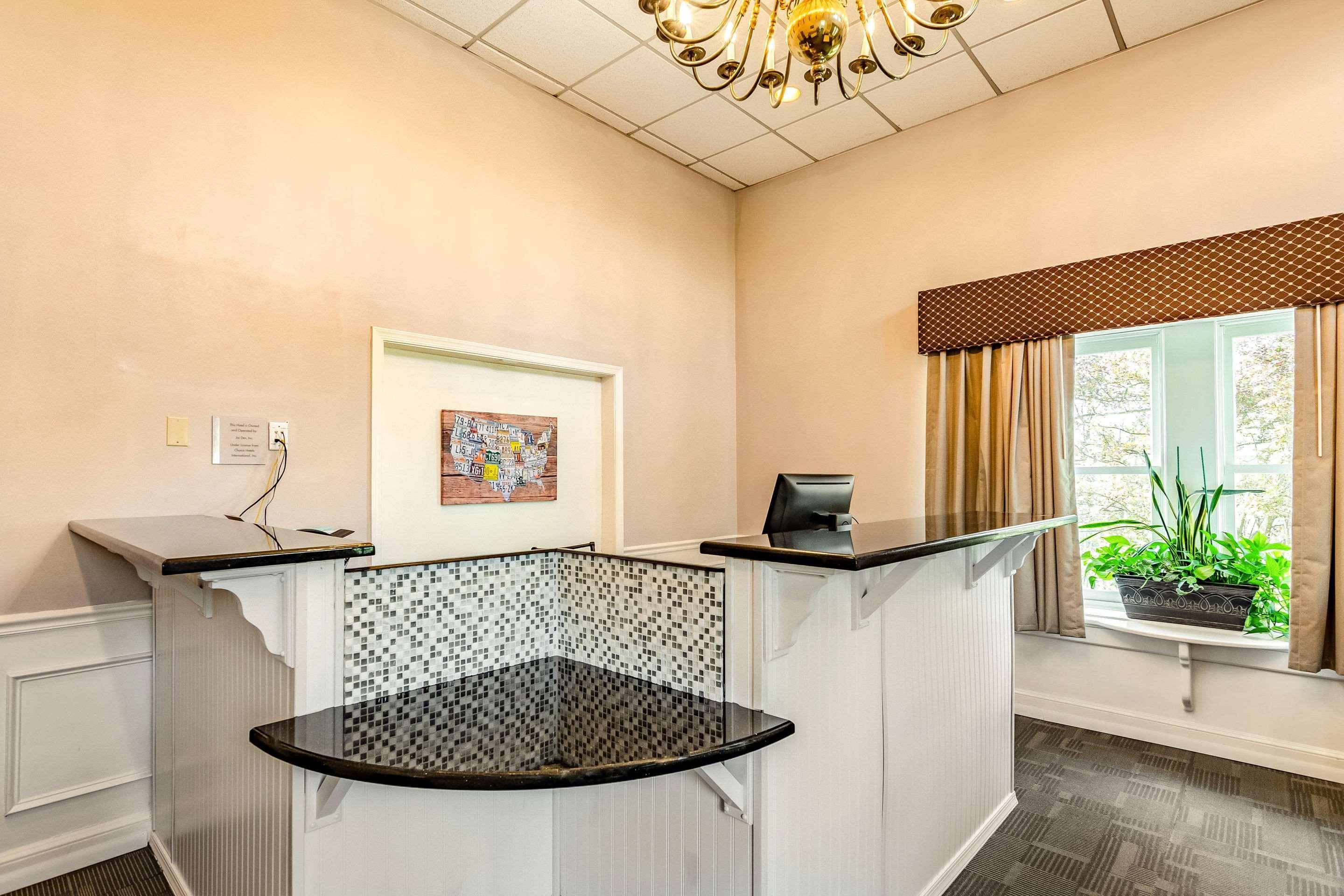 Econo Lodge Inn & Suites Radford-Blacksburg Area المظهر الخارجي الصورة
