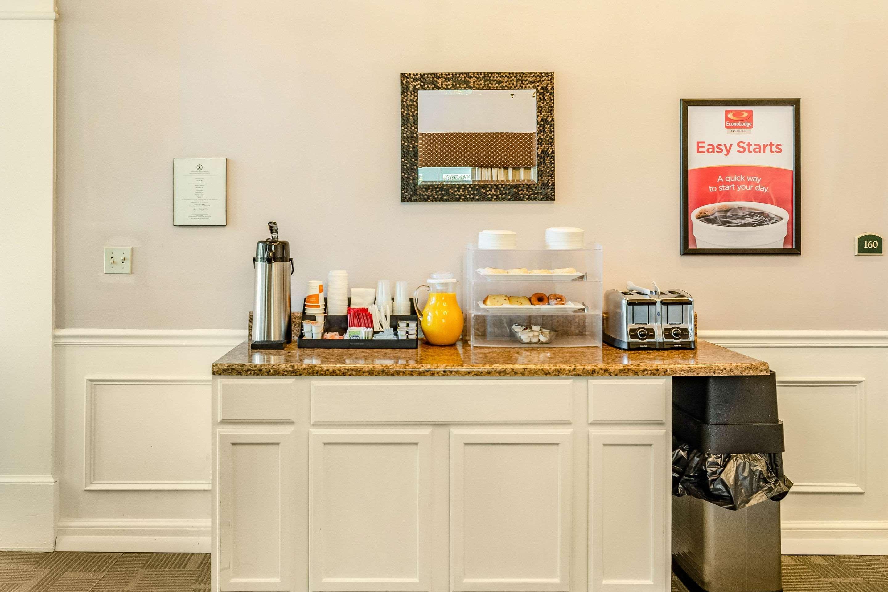 Econo Lodge Inn & Suites Radford-Blacksburg Area المظهر الخارجي الصورة